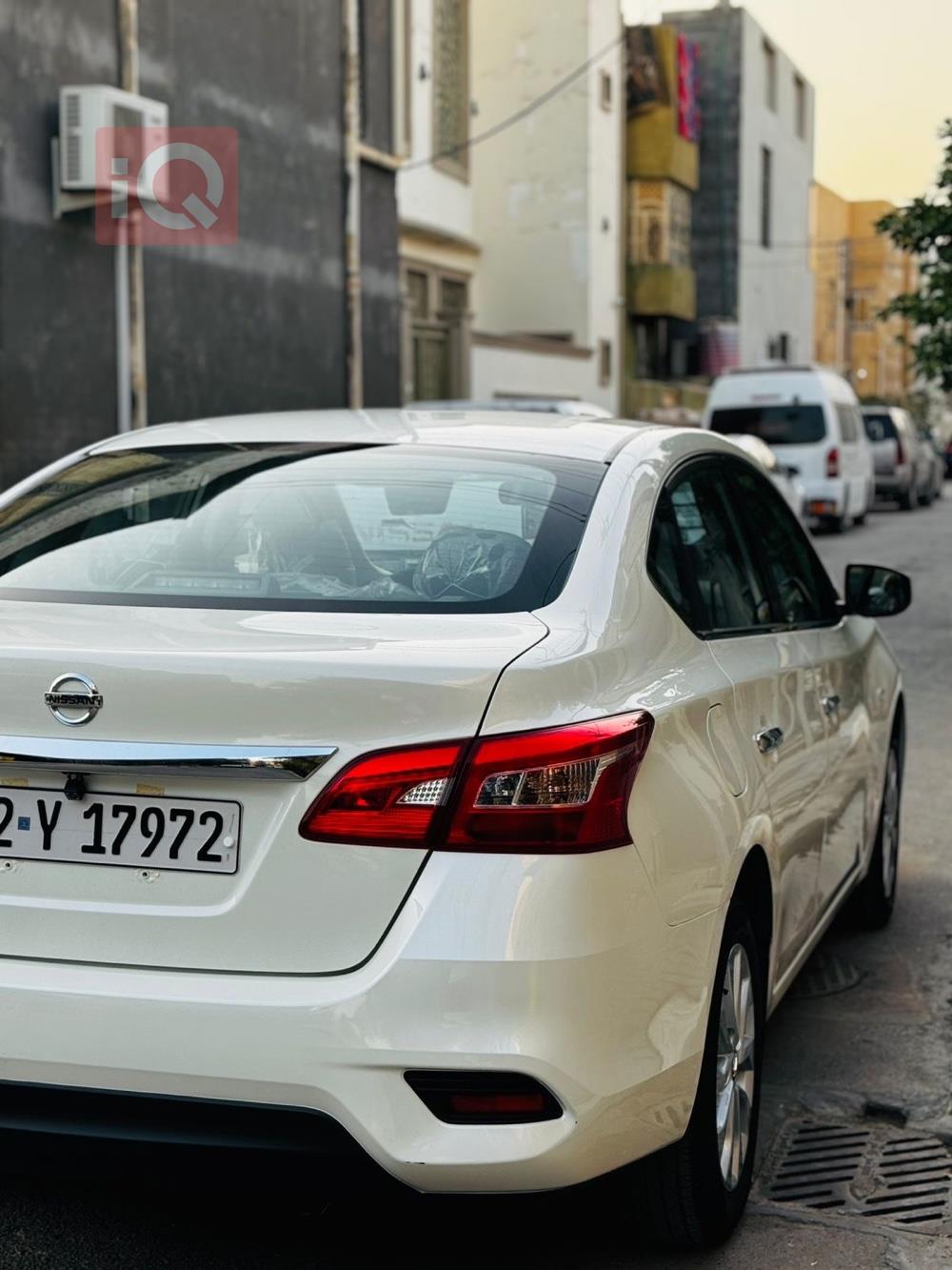 نیسان سێنترا